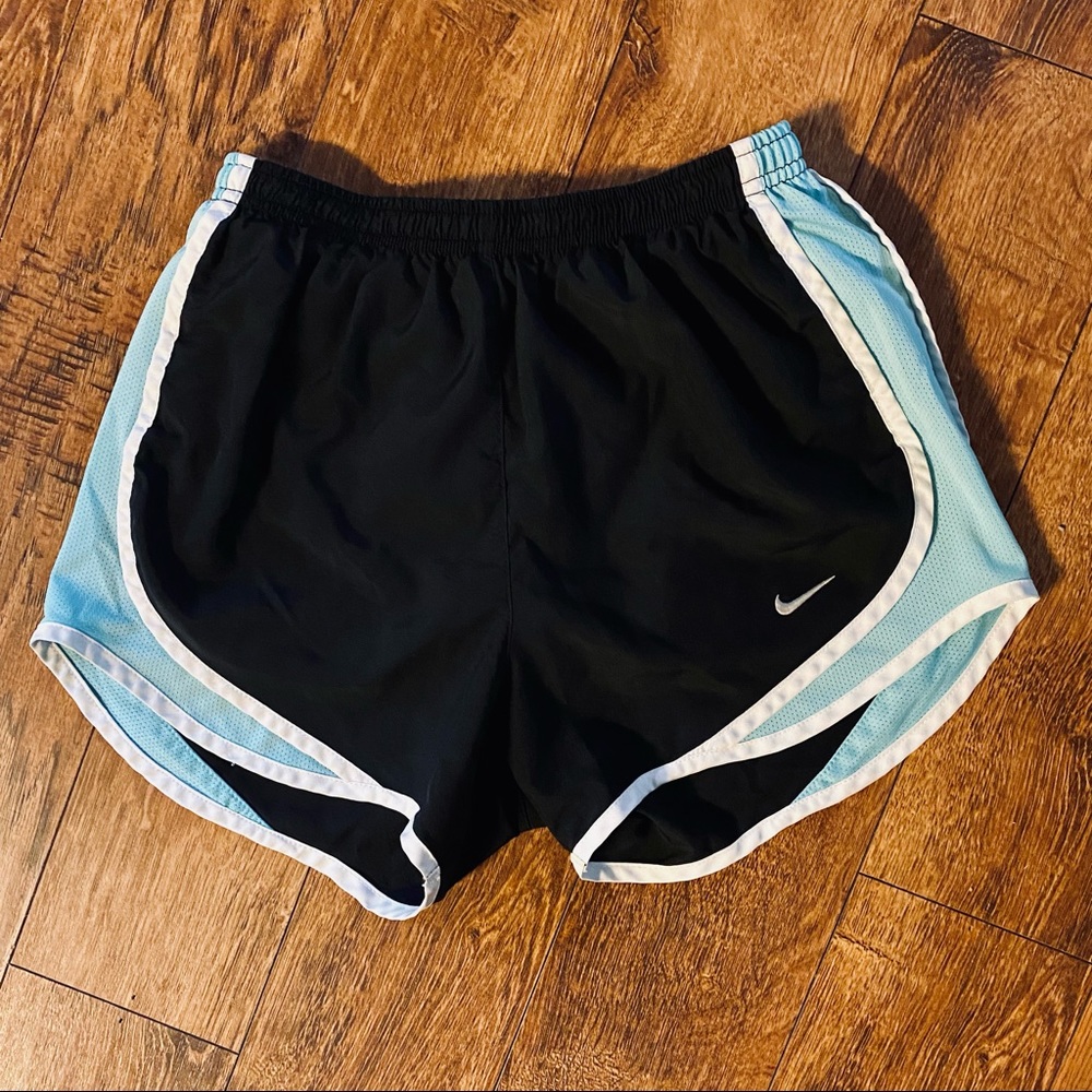 Black and Blue Nike Tempo Running Shorts (Women’s XS)